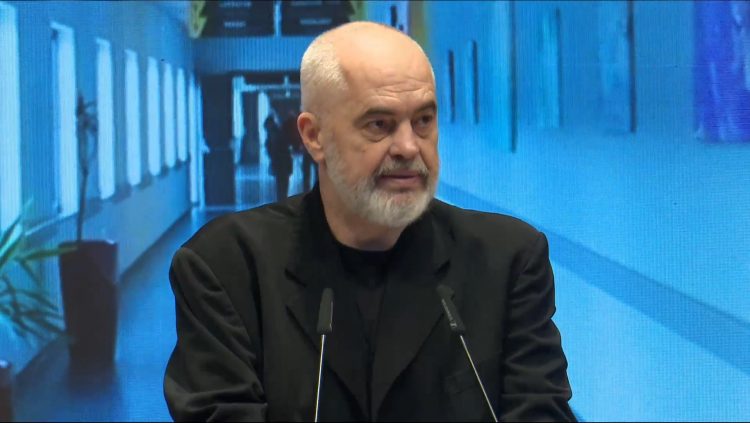 Rama: Mjekët në spitalet publike do kenë mundësi të ofrojnë shërbime jashtë orarit. Do marrin 70% të pagesës