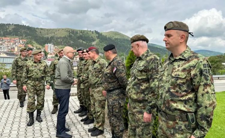 Me qëllim rritjen e aftësive mbrojtëse, ushtria serbe propozon rikthimin e shërbimit të detyrueshëm ushtarak
