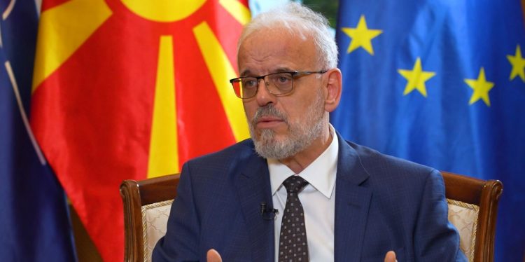 Talat Xhaferi kujton kur u bë zv/ministër i Mbrojtjes: Duhet të komunikoja me ata që para 2 vitesh luftoja