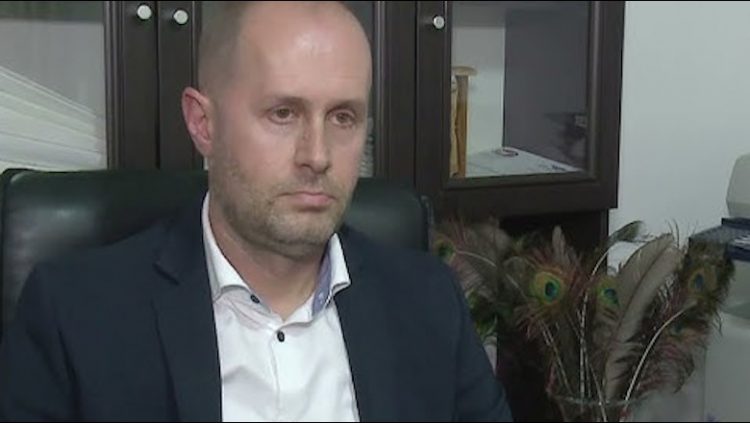 Pagoi Dumanin dhe Bitrin për të dhunuar ish-bashkëshorten, SPAK dërgon për gjykim Alban Bengasin