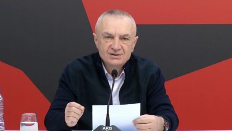 Shembja e rrugës Korçë-Ersekë, Meta: Veprat e “Rilindjes” janë gropat e thella të korrupsionit