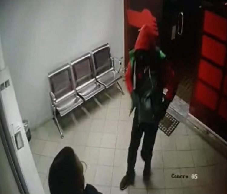 5 mijë euro shpërblim kush jep informacion, policia publikon pamjet nga momenti i grabitjes në Tiranë