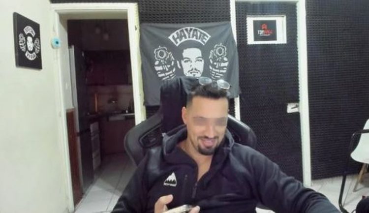 Arrestohet TikTok-eri shqiptar në Greqi, abuzonte dhe ofendonte live personat me aftësi të kufizuara