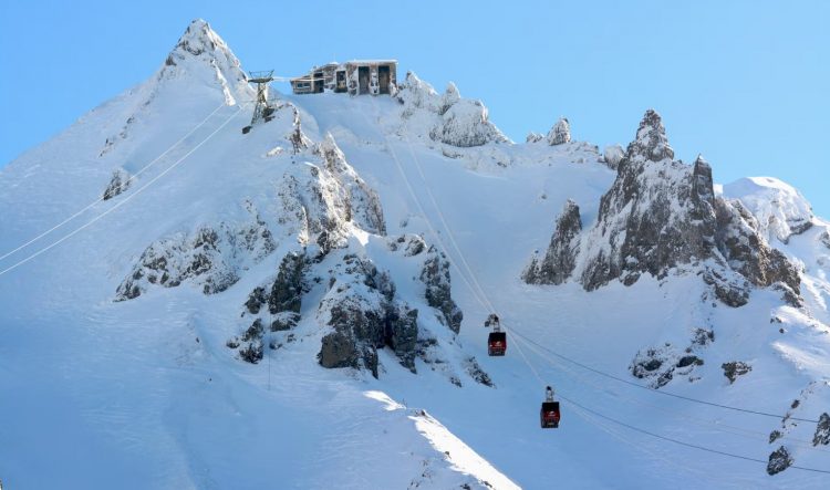 Francë/Katër të vdekur dhe tre të plagosur nga një ortek dëbore 