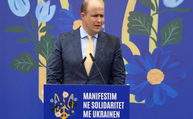 Ceremoni solidariteti për Ukrainën në Tiranë, David Wisner: Shqipëria, partnere e popullit ukrainas