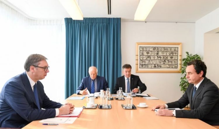 Borrell: Takimet me Kurtin dhe Vuçiçin në Munih, të pasuksesshme