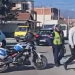 Motori përplaset me makinën, plagoset 24-vjeçari. Niset me urgjencë drejt Traumës