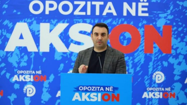 Këlliçi një ditë pas protestës: Kush prek demokratët do të përgjigjet një më një!