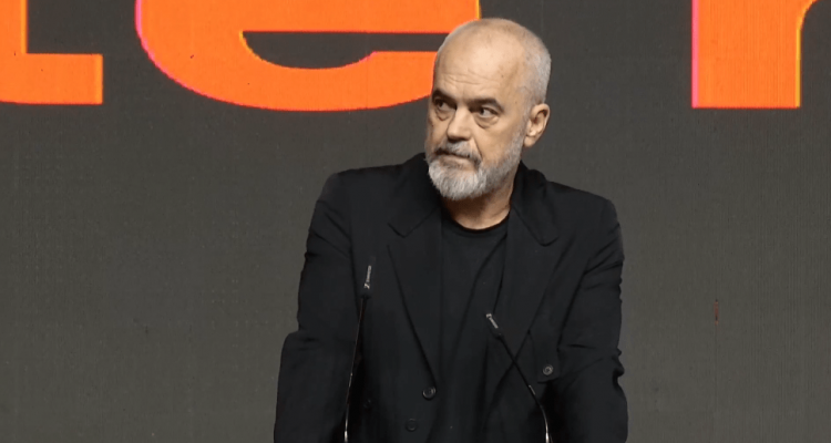 Rama-ministres së Administratës Publike: Të gjithë ministrat janë vartësit e tu, unë jam zëvendësi yt