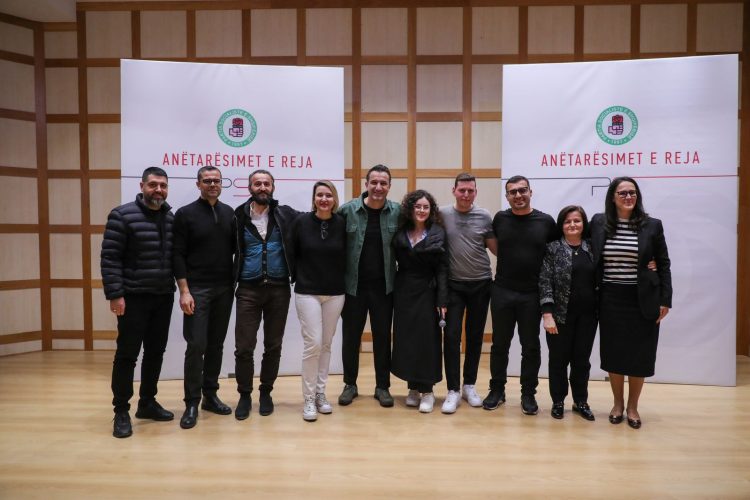 PS tur anëtarësimesh të reja në Njësinë 5, Veliaj: Kthehemi me kokën lart se i kemi mbajtur angazhimet