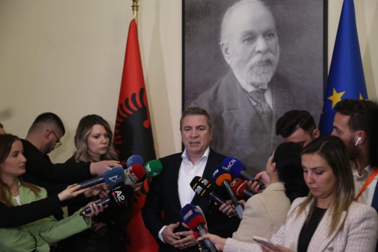 Dështon sërish mbledhja e Komisionit të Reformës Zgjedhore, Gjiknuri: Habi dhe absurditet! 