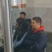 Foto/Vranë dhe groposën babain, dalin pamjet e 3 fëmijëve të Pëllumb Metës në “kafazin” e gjykatës, asnjë familjarë në sallë 