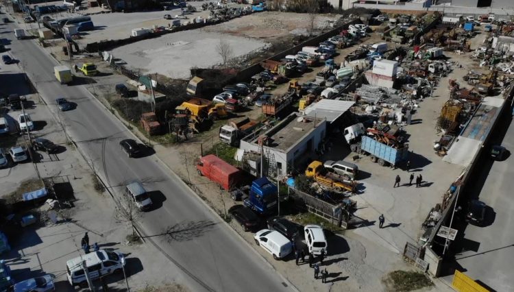 Ministria e Brendshme urdhër IKMT:S’do lejohet asnjë ndërtim pa leje apo grumbullim mbetjesh në anë të rrugëve