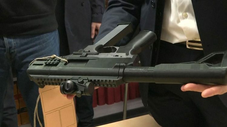 Armë të prodhura me printer 3D, zbulohet në Francë rrjeti kriminal