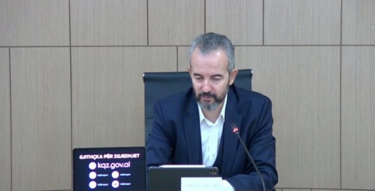 KQZ ndan fondet për partitë politike për vitin 2024, sa para merr PS dhe PD. “Rithemelimi” asnjë lekë