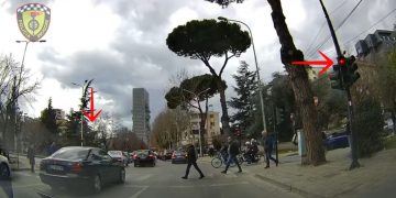 15 shoferë të arrestuar në Tiranë, policia:10,120 gjoba për shkelje të rregullave të qarkullimit rrugor