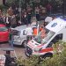 Aksident në qendër të Elbasanit, makina përfundon në lokal