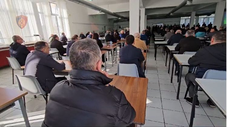 Konkurrencë për gradat, 88 kryekomisarë japin provim me shkrim te Akademia e Sigurisë