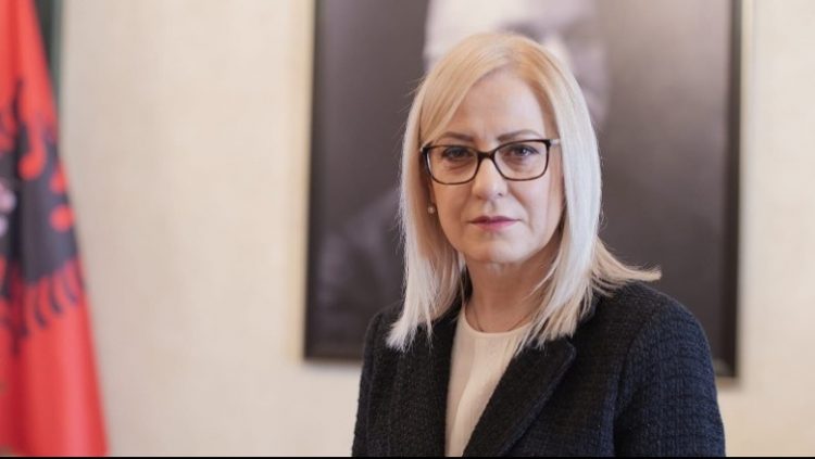 Bardhi kërkoi diskutimin e mandatit të Olta Xhaçkës në mbledhjen e Konferencës së Kryetarëve, i përgjigjet Nikolla 