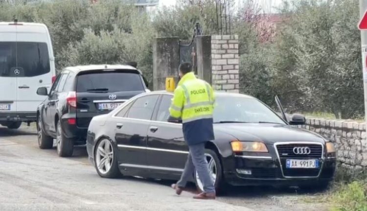 Atentati ndaj 54-vjeçarit në Lezhë, identifikohen 3 autorët.Edhe shënjestra qëlloi me armë zjarri ndaj të rinjve