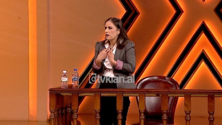“Më kthe sendet e mia ose një pjesë të shtëpisë”, Çobani i pret hovin Besianës: Harroje! 