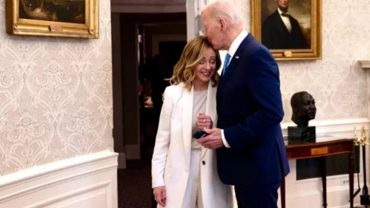 Video/Biden puth në kokë Melonin gjatë një takimi në Shtëpinë e Bardhë 