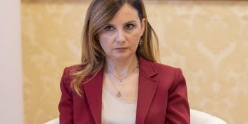 “Shqetësuese shifrat e grave dhe vajzave të dhunuara”,Tabaku: Të ndërmerren iniciative konkrete për t’i bërë ekonomikisht të pavarura