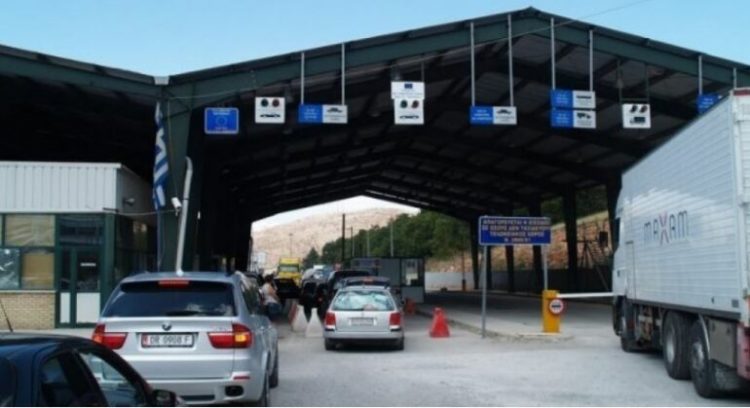 Kapen 40 kg drogë në Kapshticë, disa të shoqëruar në polici.Ku ishte fshehur lënda narkotike