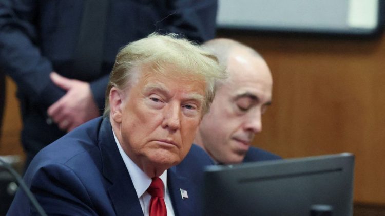 Pse nuk transmetohet drejtpërdrejt gjyqi ndaj Trump?