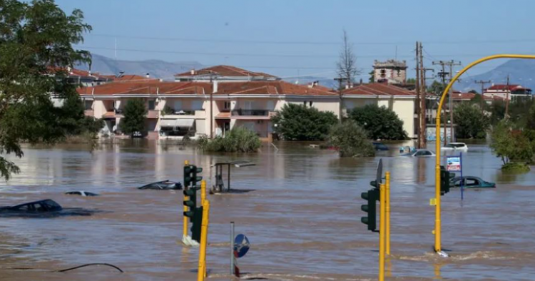Përmbytje në Greqi, meteorologët paralajmërojnë përkeqësim të motit