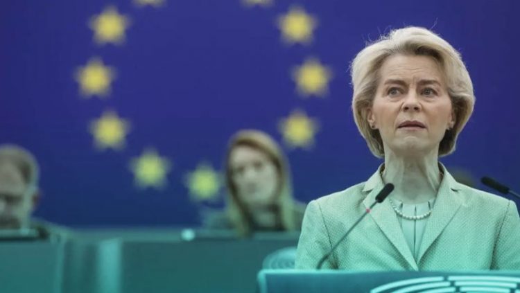 “Pfizergate”/ Prokurorët Europianë hetojnë porosinë 20 miliardë euro të Von der Leyen për vaksinat e COVID
