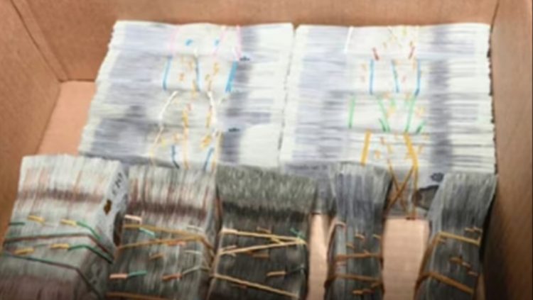 Media britanike: Bandat përdorin kompani transporti për të dërguar paratë e drogës nga Anglia në Shqipëri