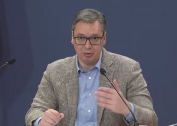 Kosova në KiE, Vuçiç: Duan të më bindin për kompromis me Prishtinën