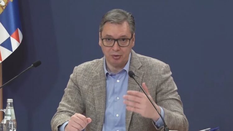 Kosova në KiE, Vuçiç: Duan të më bindin për kompromis me Prishtinën