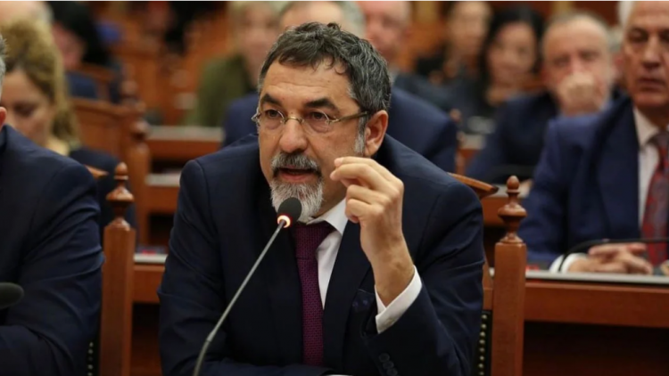 Debati në Kuvend/Çuçi: S’jemi në pazar këtu, interpelanca vetëm për veprimtaritë e kryeministrit, jo për shpifje 