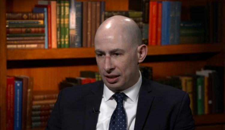 Historiani amerikan: Fushata dezinformuese e Rusisë synon të minojë marrëdhëniet e Kosovës me SHBA