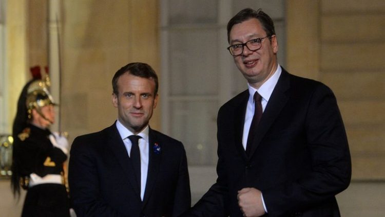 Macron i kujtoi Vuçiçit Banjskën: A do ta zgjidhë Beogradi rastin e sulmit në Kosovë?