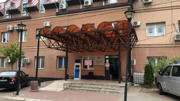 Zgjedhje në veri të Kosovës, votohet për largimin nga detyra e kryetarëve shqiptarë në katër komunat me shumicë serbe