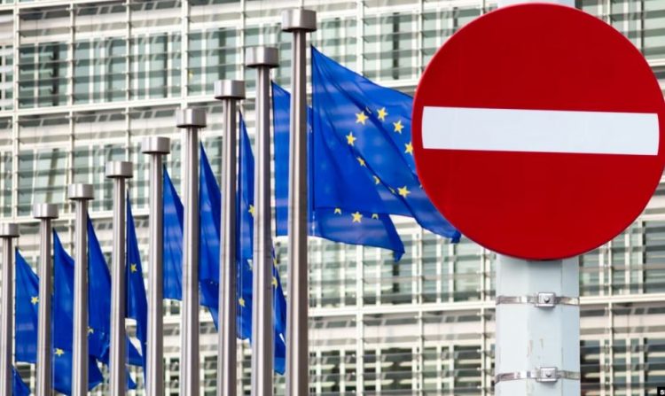 Pse Bashkimi Europian nuk i sanksionon politikanët e korruptuar?