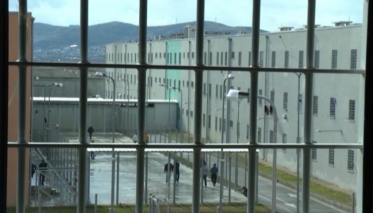 Hyn sot në fuqi Amnistia Penale, pritet lirimi i të dënuarve