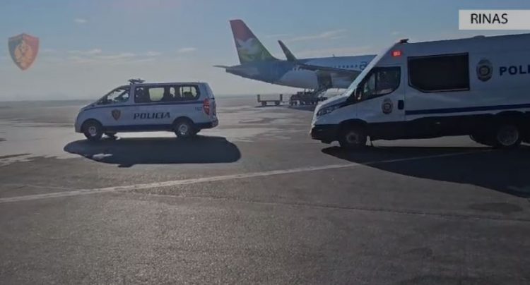 Vrau ish-efektivin në Elbasan në vitin 2009, ekstradohet nga Britania 34-vjeçari