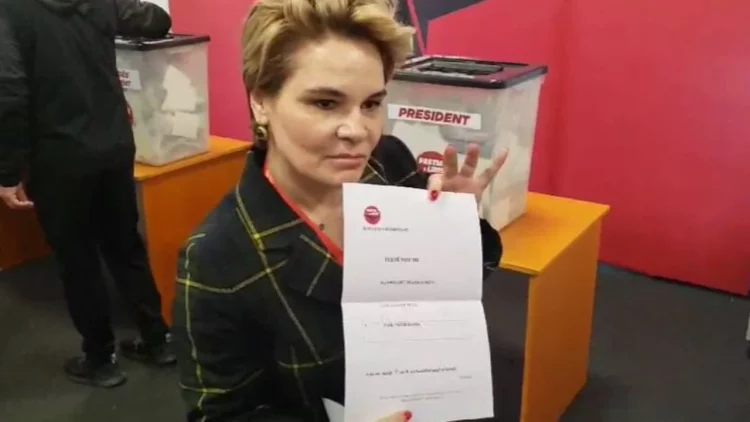 Kryemadhi nuk ‘tradhton’ Metën, tregon votën për president të PL-së