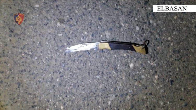 Sherr mes adoleshentësh në Elbasan, arrestohet 17-vjeçari, procedohen dy të mitur