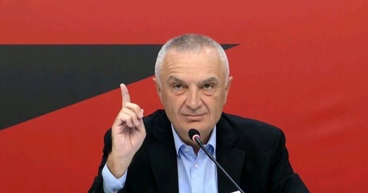 Meta: Na duhen gra si Thatcher, jo skemaxhie dhe xheloze që e kanë mendjen te vathët e çantat e shtrenjta 