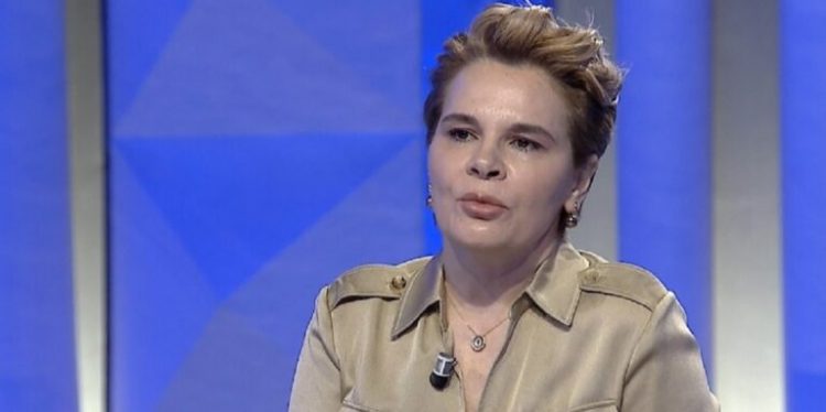 Kryemadhi sulmon bashkëpunëtorët e Metës: Rrogëtarët e Presidencës tani marrin rrogën në Partinë e Lirisë