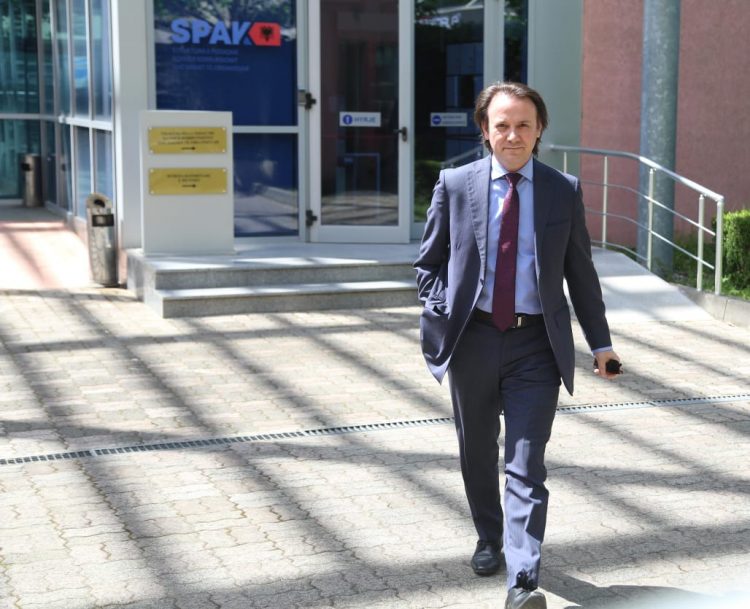 Ralf Gjoni del nga SPAK: Nuk jam pjesë e dosjes së Ilir Metës, u pyeta për…
