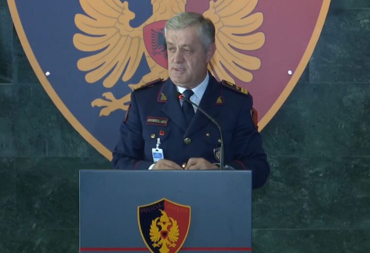A ka emra të tjerë nga Policia të përfshirë në ngjarje kriminale? Ja si përgjigjet Rrumbullaku për hetimet e SPAK 