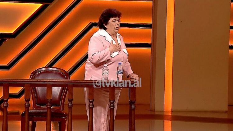 “E doja dhe i besoja shumë”, të ardhurat e 40 vjetëve përfundojnë në duart e bashkëshortit