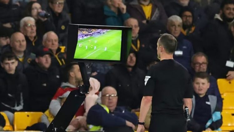 Klubet e Premier League do votojnë për heqjen e VAR nga sezoni i ardhshëm