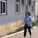 U dhunua dhe u shtrua tek Trauma, Argita Malltezi mbërrin në spital për të takuar avokatin Sokol Mëngjesi